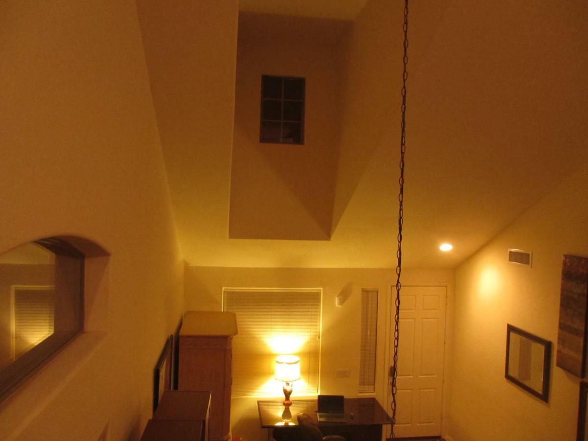 Art Gallery Vacation House Gilbert Eksteriør bilde